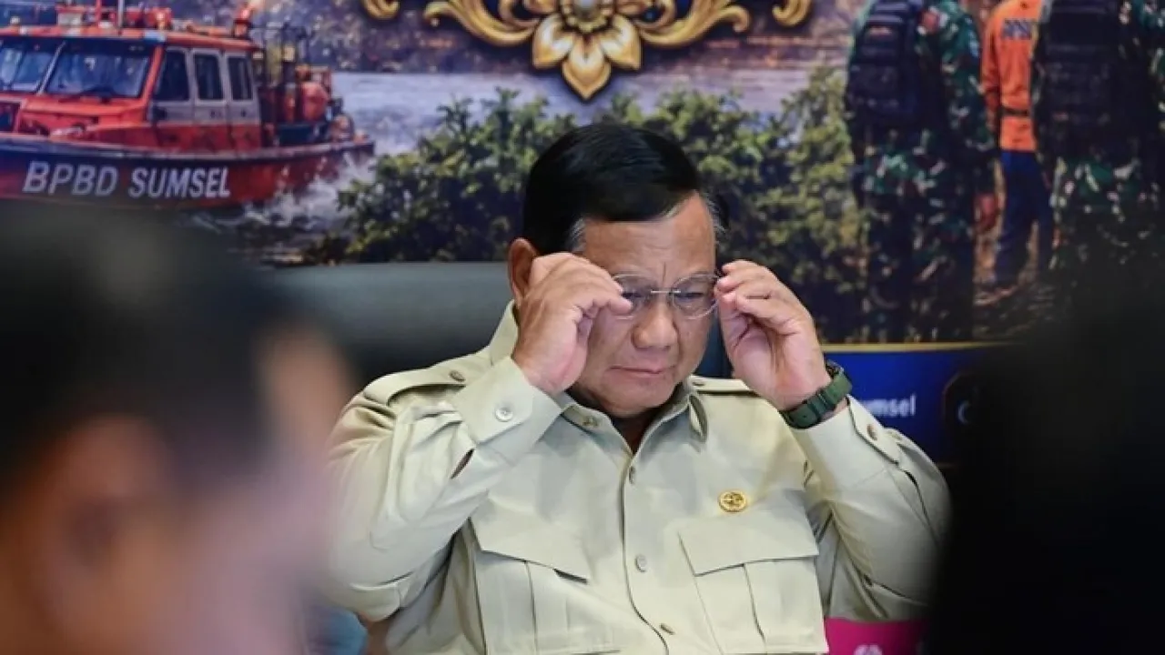 presiden-prabowo-memimpin-rapat-penanganan-karhutla-di-sumsel-muchlis-jr-biro-pers-media-dan-informasi-sekretariat-presiden-1787566724206_169